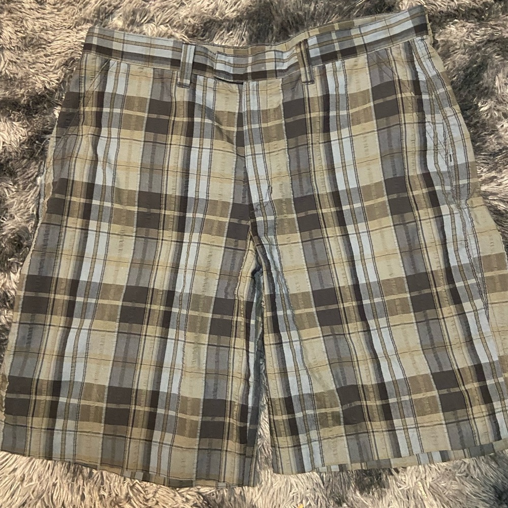 Patagonia Men's Plaid Shorts in Brown and Gray